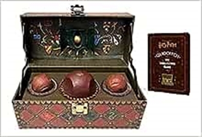 Afbeeldingen van Harry Potter Collectible Quidditch Set (Includes Removeable Golden Snitch!): Revised Edition