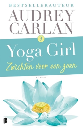 Afbeeldingen van Yoga girl Zwichten voor een zoen