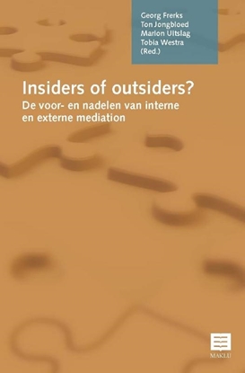 Afbeeldingen van Insiders of outsiders?