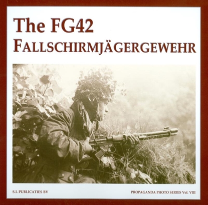Afbeeldingen van The propaganda photo series The FG42 Fallschirmjägergewehr