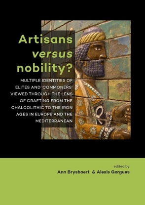 Afbeeldingen van Artisans versus nobility?