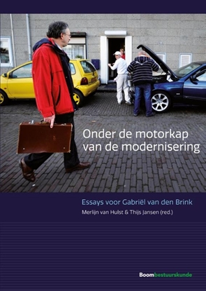 Afbeeldingen van Onder de motorkap van de modernisering
