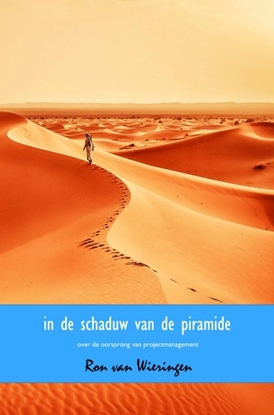 Afbeeldingen van In de schaduw van de piramide