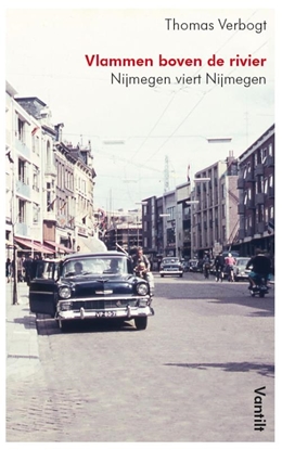 Afbeeldingen van Vlammen boven de rivier