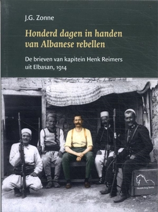 Afbeeldingen van Honderd dagen in handen van Albanese rebellen
