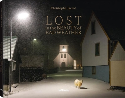 Afbeeldingen van Lost in the Beauty of Bad Weather