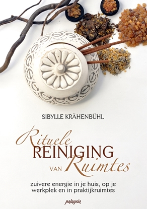 Afbeeldingen van Rituele reiniging van ruimtes