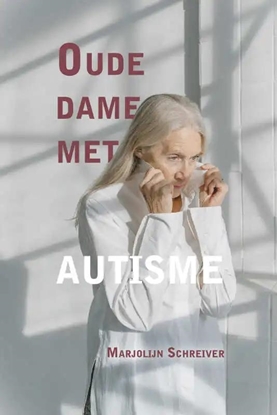 Afbeeldingen van Oude dame met autisme