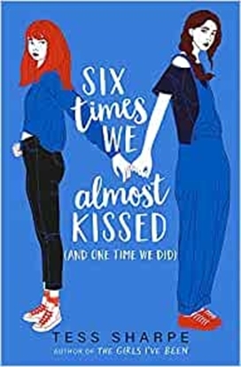 Afbeeldingen van Six Times We Almost Kissed (And One Time We Did)