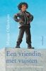 Afbeelding van Een vriendin met vuisten
