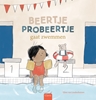Afbeelding van Beertje Probeertje Beertje Probeertje gaat zwemmen