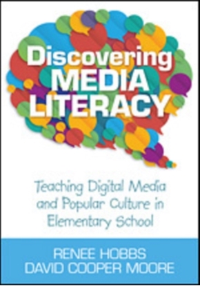 Afbeeldingen van Discovering Media Literacy