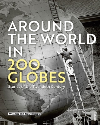 Afbeeldingen van Around the World in 200 Globes
