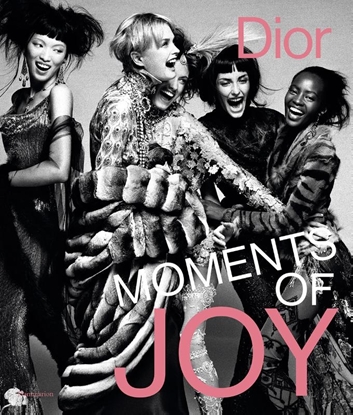 Afbeeldingen van Dior: Moments of Joy
