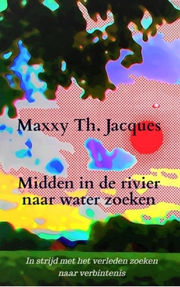 Afbeeldingen van Midden in de rivier naar water zoeken