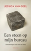 Afbeelding van Een steen op mijn bureau