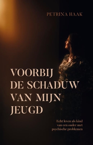 Afbeelding van Voorbij de schaduw van mijn jeugd