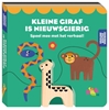 Afbeelding van Kleine giraf is nieuwsgierig