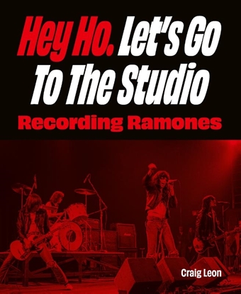 Afbeeldingen van Hey Ho. Let’s Go To The Studio