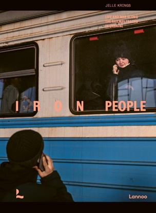 Afbeeldingen van Iron People