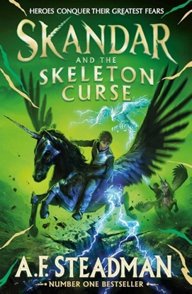 Afbeeldingen van Skandar Skandar and the Skeleton Curse