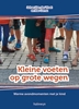 Afbeelding van Kleine voeten op grote wegen